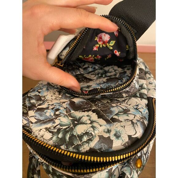Betsey Johnson Small Backpack Dog floral black grey blue white bag - Picture 5 of 8